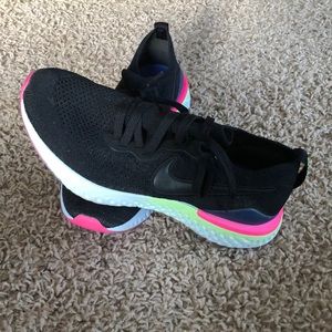 Nike fly knit epic react